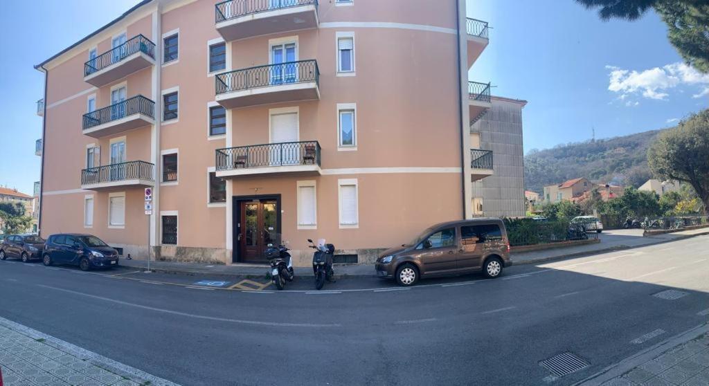 Appartamento Tevere Finale Ligure Exterior photo